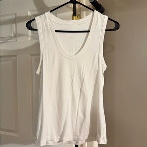 Classic Casual White Sleeveless Tank Top